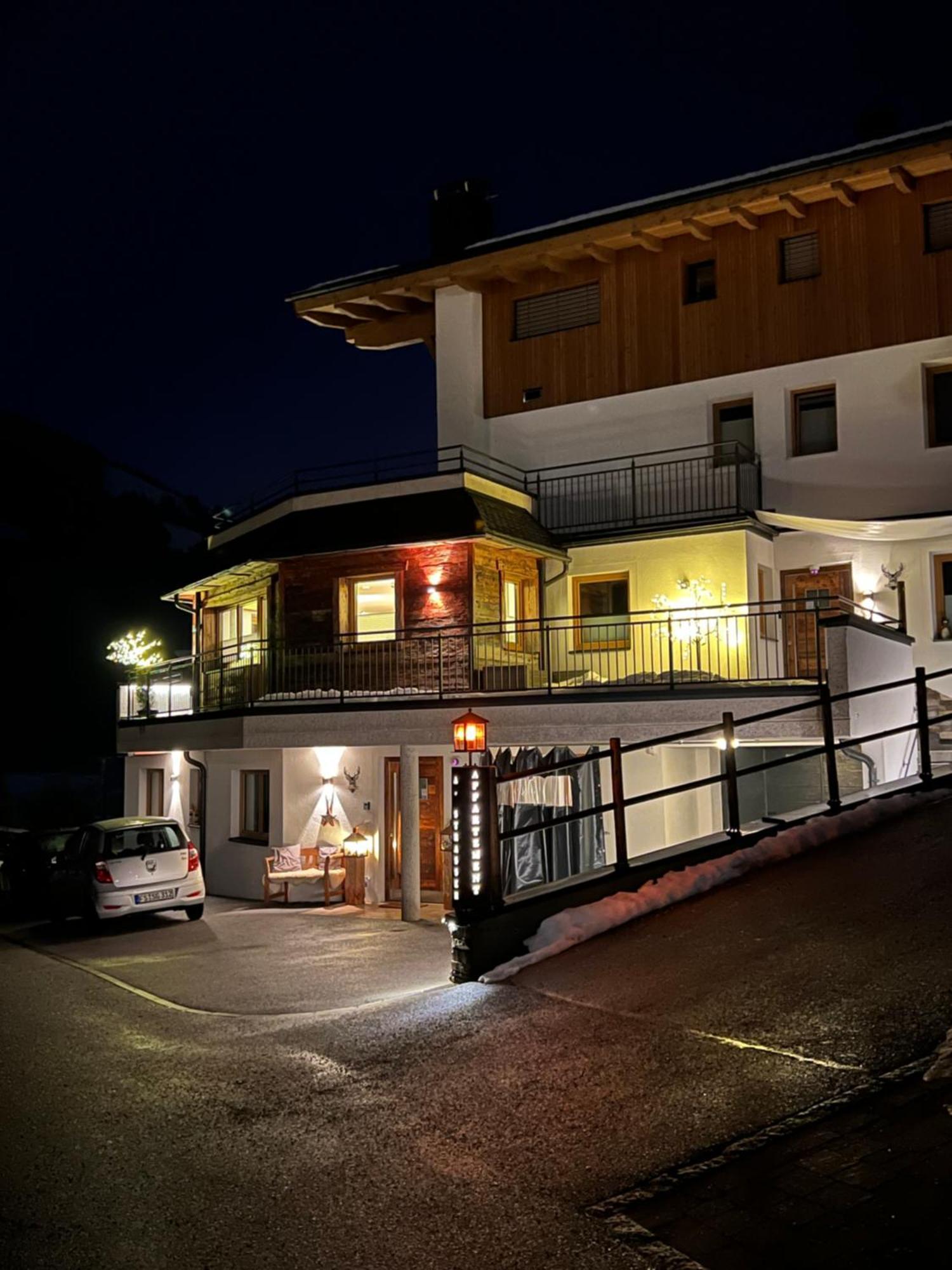 Tirol Chalet Brixen Бриксен-им-Тале Экстерьер фото